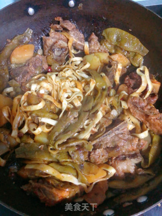 排骨豆角焖面的做法