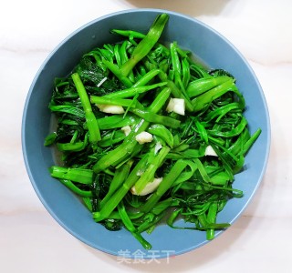虾酱炒通菜的做法