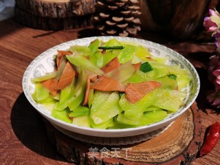 胡萝卜炒莴笋的做法