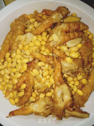 凤爪煲黄豆的做法