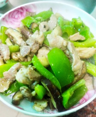 瘦肉炒香菇圆椒的做法
