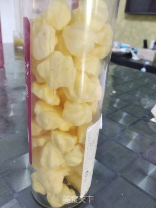 春季应季美食——芒果蛋清溶豆的做法