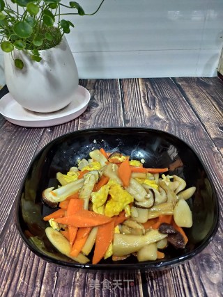 姬松茸炒鸡蛋的做法