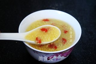 枸杞小米粥的做法