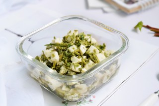 香椿拌豆腐的做法