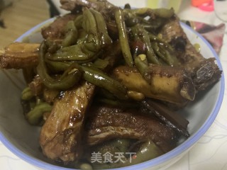 排骨炖豆角的做法