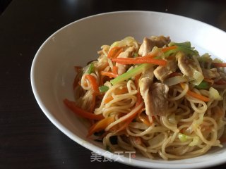 鸡丝炒面的做法