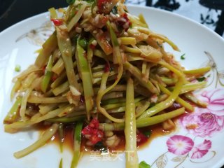 凉拌手撕笋的做法