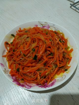 胡萝卜炒粉丝的做法