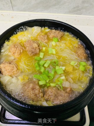 酸菜丸子粉丝煲的做法