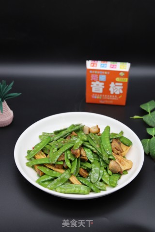 五花肉腐竹炒荷兰豆的做法