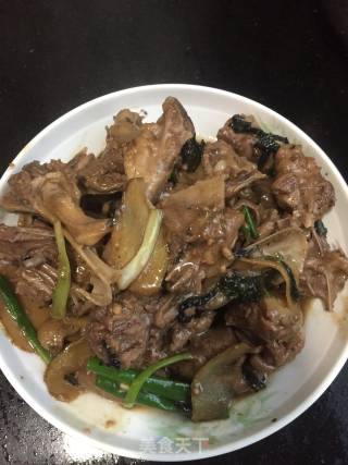 紫苏焖鸭的做法