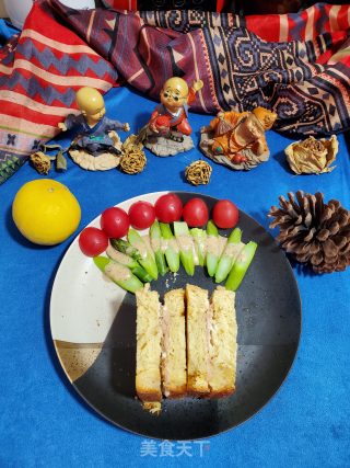 鲔鱼三明治的做法