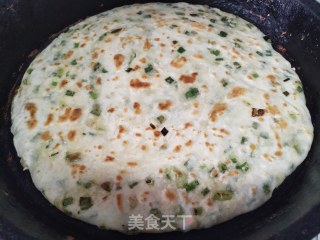 快手美味葱油饼(不烫面不发面)的做法