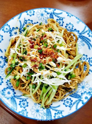 鸡丝凉面的做法