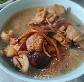 香菇虫草鸭肉汤的做法