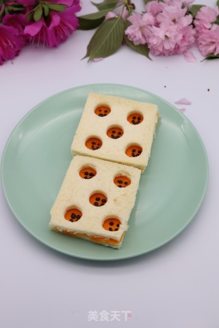 萌萌的吐司表情包的做法