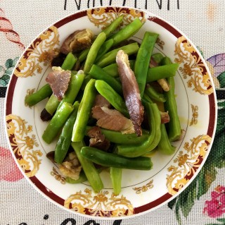 四季豆烧腊肉的做法