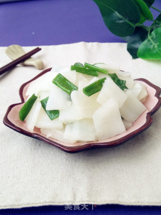 蒜苗炒白萝卜的做法