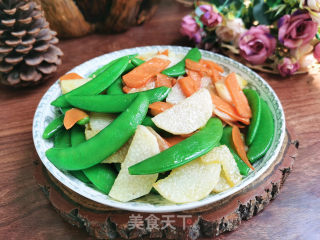胡萝卜山药炒甜豆的做法