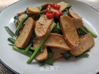 韭菜炒香干的做法