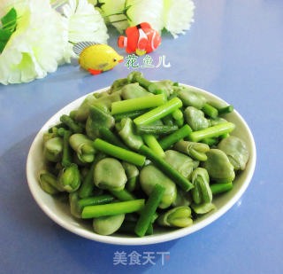 蒜薹炒蚕豆的做法