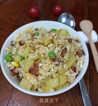 土豆腊肠炒饭的做法
