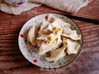 玉米面三鲜饺子的做法