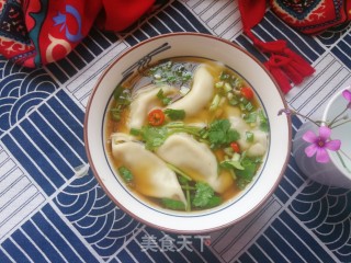 酸汤槐花猪肉饺的做法