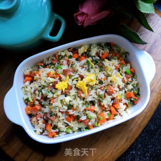 腊肠香椿蛋炒饭的做法