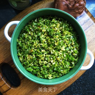 凉拌香芹的做法