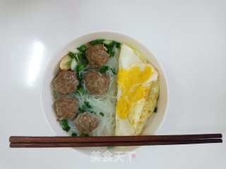 简单又好吃的牛肉丸汤粉的做法