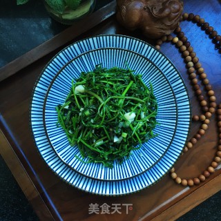 蒜香水芹菜的做法