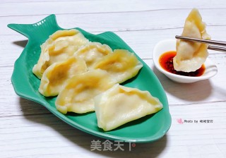 韭黄海鲜猪肉水饺的做法
