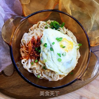 油泼小葱煎蛋面的做法