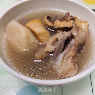 莲藕花生排骨汤的做法