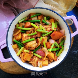 香辣鸡腿炖时蔬的做法