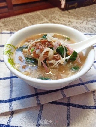 牛肉菠菜疙瘩汤的做法