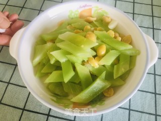 莴笋炒银杏果的做法