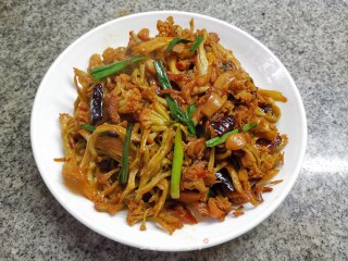 干锅有机花菜干的做法