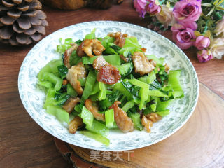 菜梗炒肉片的做法