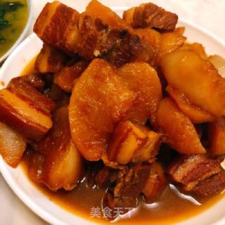 白萝卜炖五花肉的做法