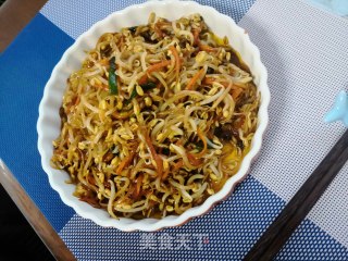 蚝油炒豆芽的做法