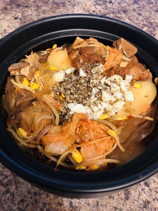 韩国料理之土豆猪骨汤