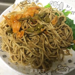 酸辣酱面的做法