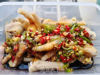 夏天零嘴：酸辣鸡爪的做法
