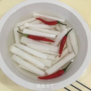 酸辣白萝卜的做法