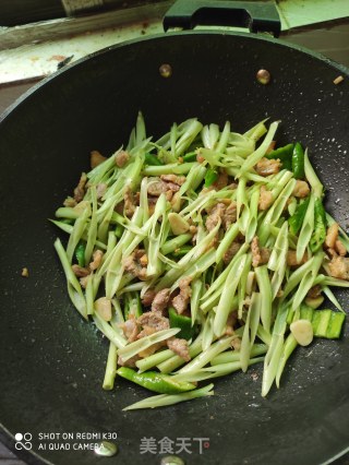 家常炒肉的做法