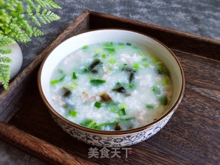 皮蛋瘦肉粥的做法