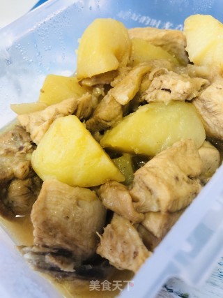 土豆炖鸡块的做法